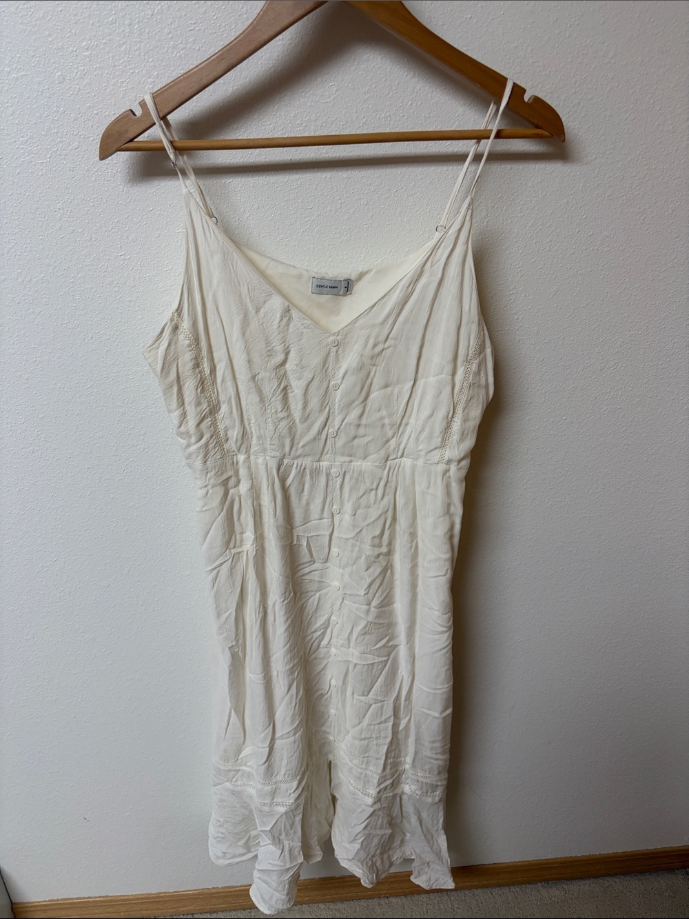 Gentle Fawn Cream V-Neck Slip Dress with Button Front women’s size 8